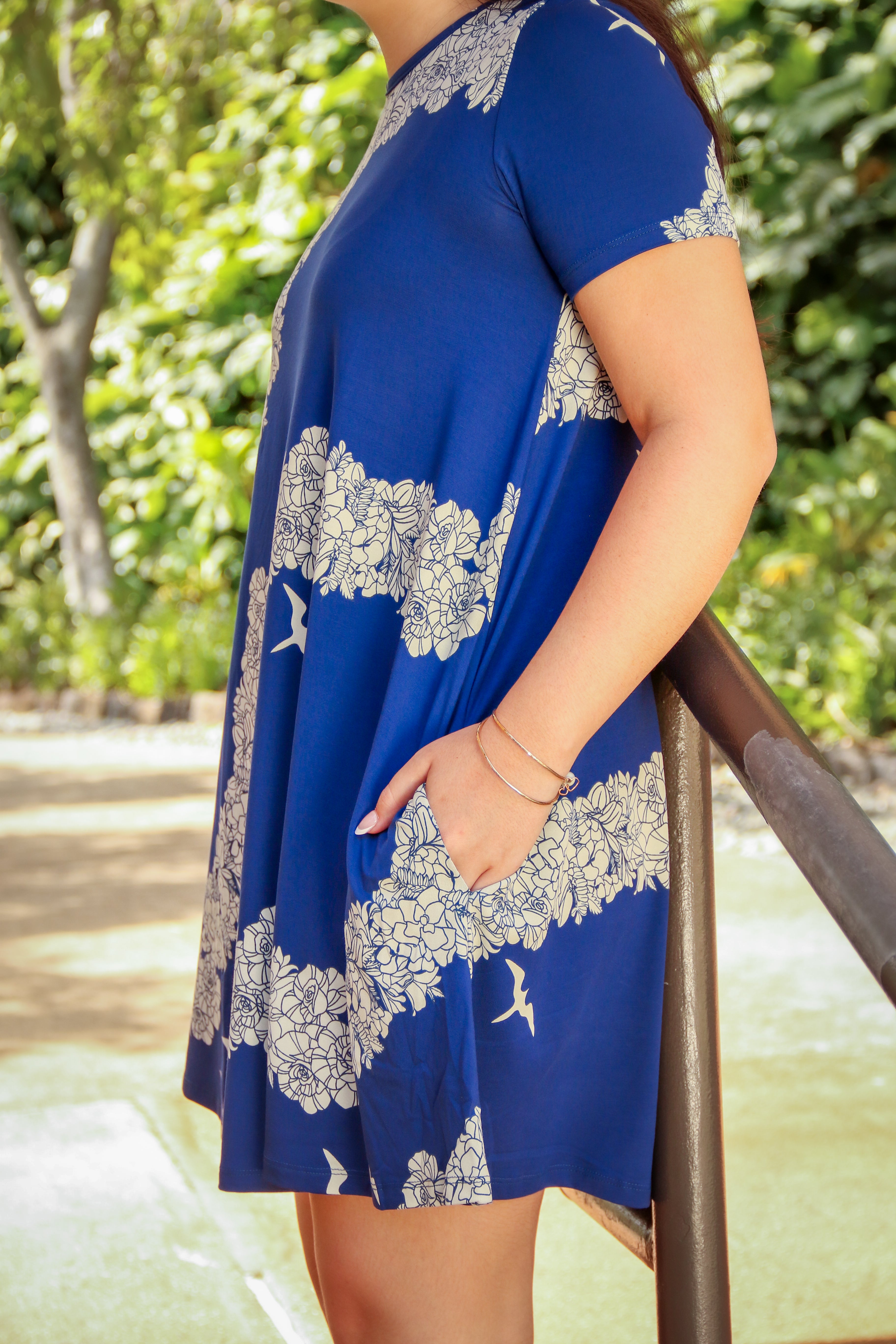 DRESS SHARI